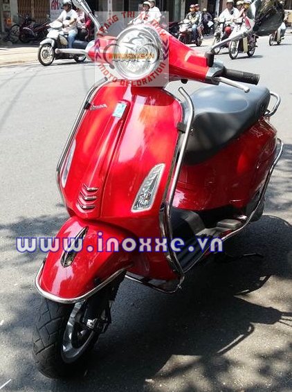 Khung inox Vespa Premavera-Khung 2 tầng